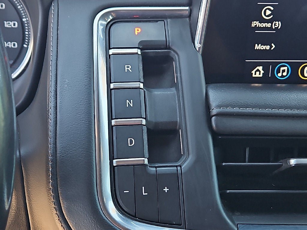 Used 2021 Chevrolet Suburban LT RWD image 27