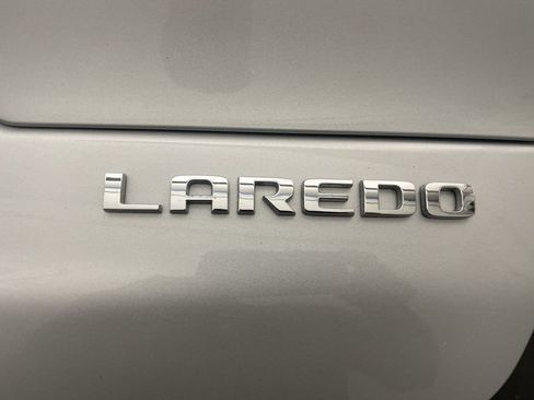Used 2023 Jeep Grand Cherokee L Laredo w/ Luxury Tech Group I AWD/4WD image 23