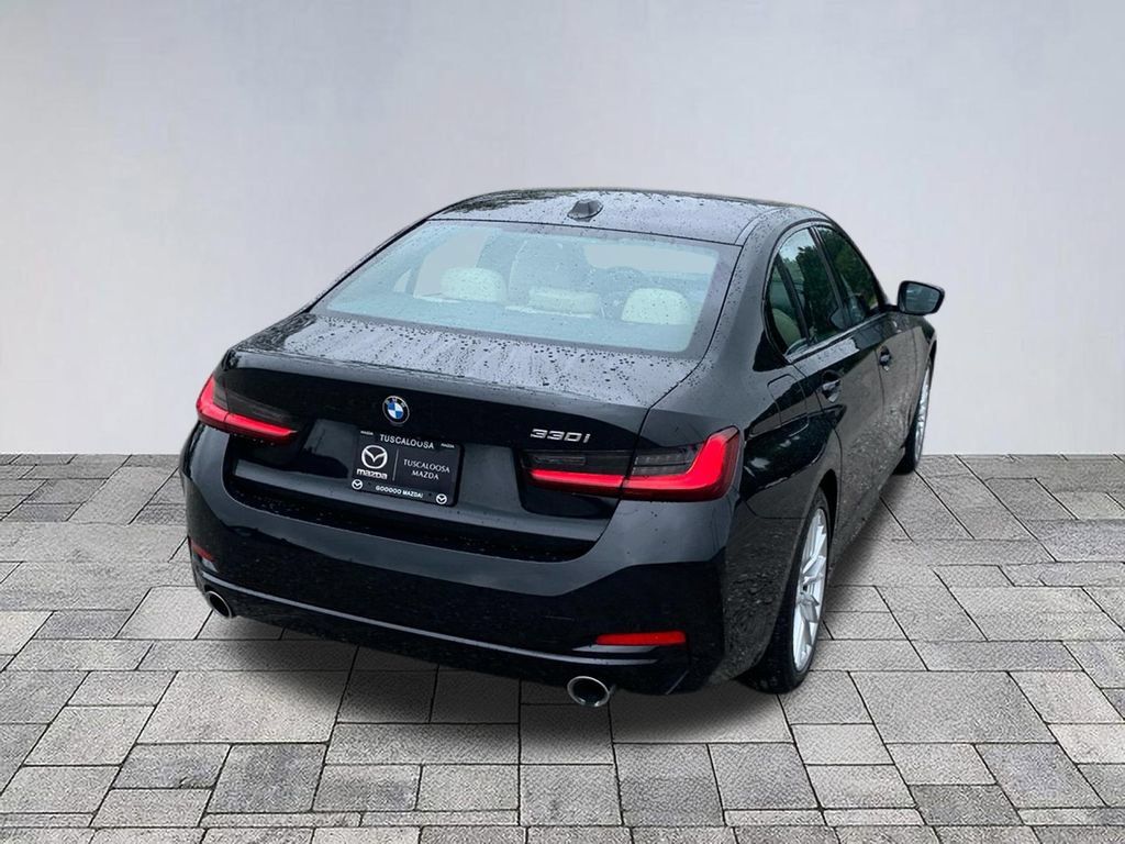 Used 2023 BMW 330i Sedan RWD image 7