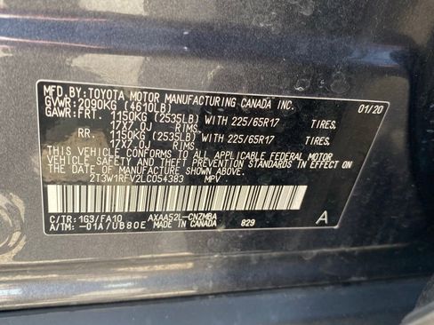 Used 2020 Toyota RAV4 XLE w/ Convenience Package FWD image 22