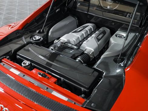 Used 2012 Audi R8 V10 image 39
