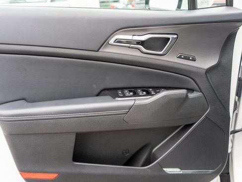 Used 2023 Kia Sportage SX Prestige image 16