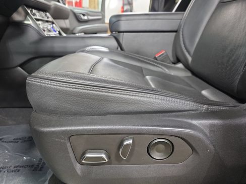 Used 2022 GMC Yukon XL Denali AWD/4WD image 33