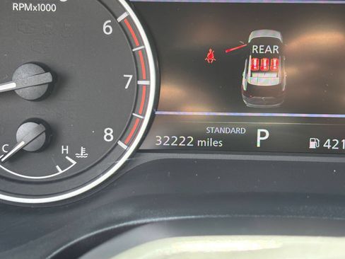 Used 2025 Nissan Rogue SV FWD image 45