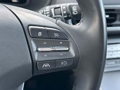 Certified 2022 Hyundai Kona SEL w/ Convenience Package image 36