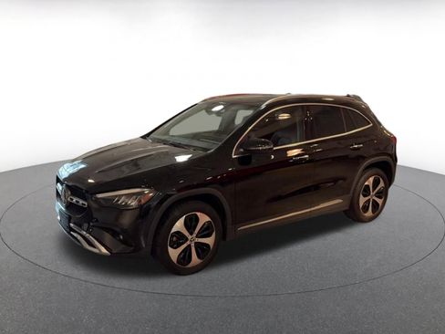 Used 2025 Mercedes-Benz GLA 250 4MATIC image 8
