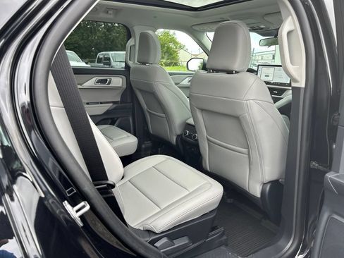 New 2026 Ford Explorer Active w/ Active Comfort Package AWD/4WD image 44