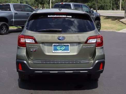 Used 2018 Subaru Outback 2.5i Touring AWD/4WD image 8