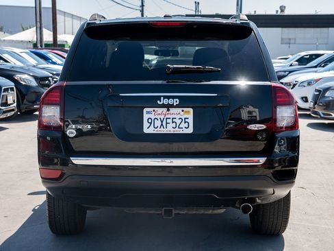Used 2017 Jeep Compass High Altitude image 4