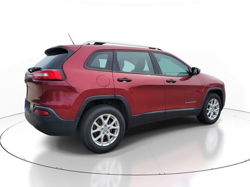 Used 2015 Jeep Cherokee Sport w/ Cold Weather Group AWD/4WD image 4