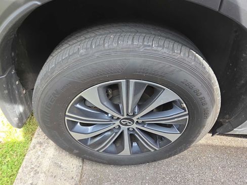 Used 2024 INFINITI QX60 Pure AWD/4WD image 3