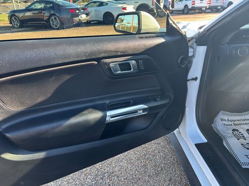 Used 2020 Ford Mustang EcoBoost w/ Black Accent Package image 15