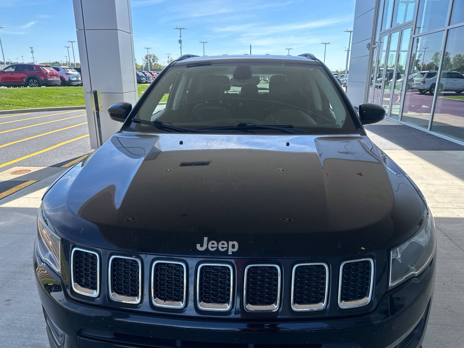 Used 2021 Jeep Compass Latitude FWD image 3