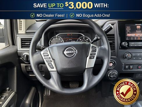 Used 2024 Nissan Titan SV AWD/4WD image 18