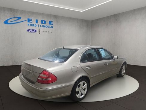 Used 2005 Mercedes-Benz E 500 Sedan image 5