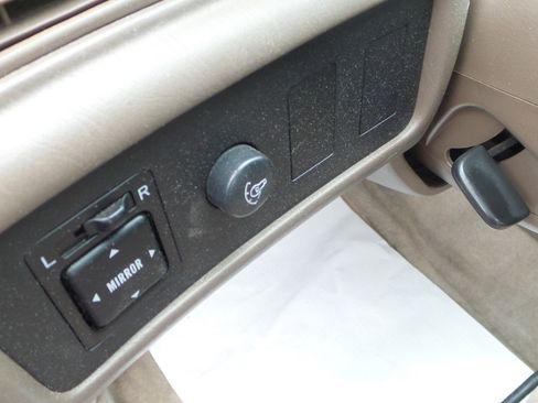 Used 1998 Toyota Camry LE image 31