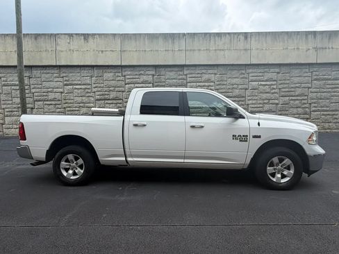 Used 2019 RAM 1500 Classic SLT AWD/4WD image 6