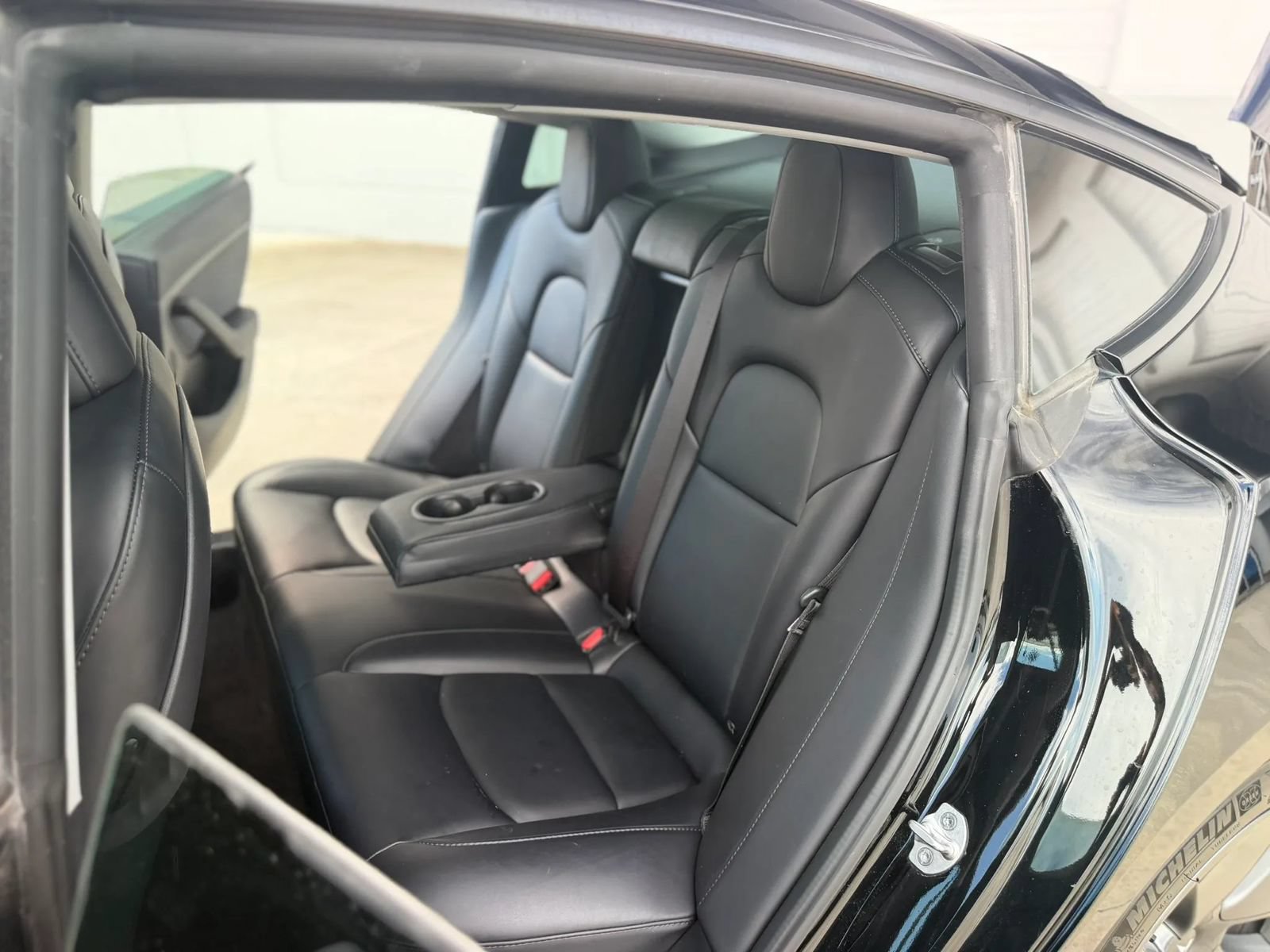 Used 2022 Tesla Model 3 Long Range AWD/4WD image 18