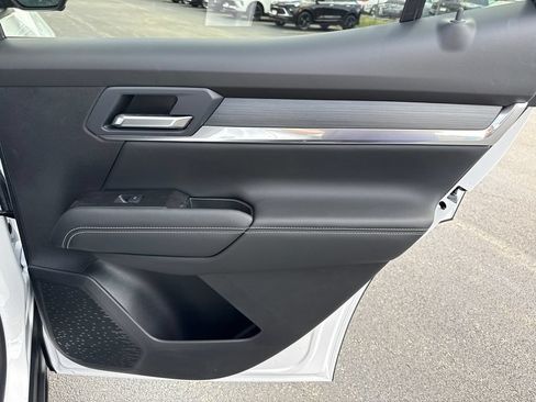 New 2026 GMC Terrain Elevation w/ Elevation Premium Package AWD/4WD image 37