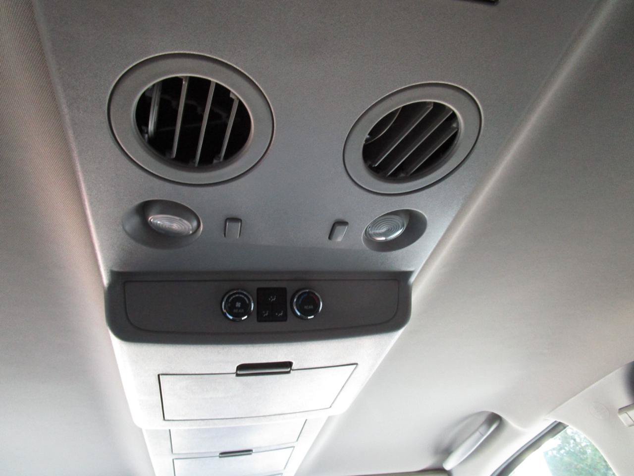 Used 2015 Nissan Armada Platinum RWD image 15