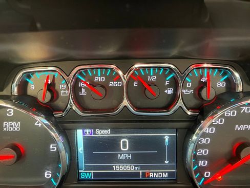 Used 2015 Chevrolet Silverado 1500 High Country w/ High Country Premium Package AWD/4WD image 5