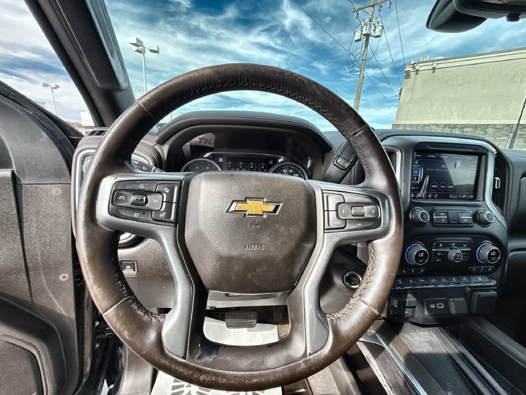Used 2022 Chevrolet Silverado 3500 LTZ w/ LTZ Texas Edition AWD/4WD image 17