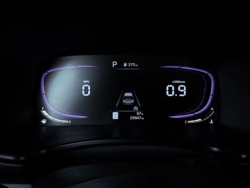 Used 2025 Kia Soul LX w/ LX Technology Package FWD image 35