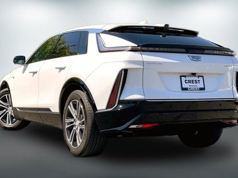 Certified 2024 Cadillac Lyriq Luxury w/ LPO, Floor Liner Package AWD/4WD image 10