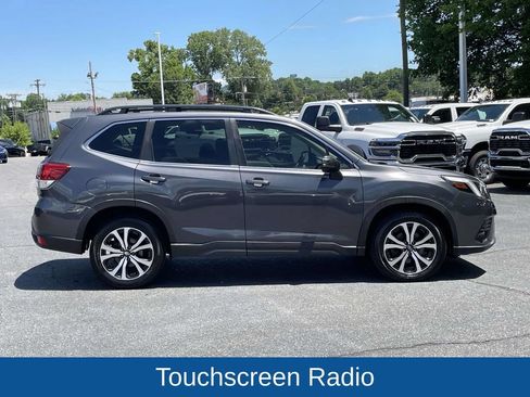 Used 2022 Subaru Forester Limited AWD/4WD image 9