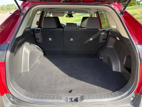 Used 2025 Toyota RAV4 XLE AWD/4WD image 4
