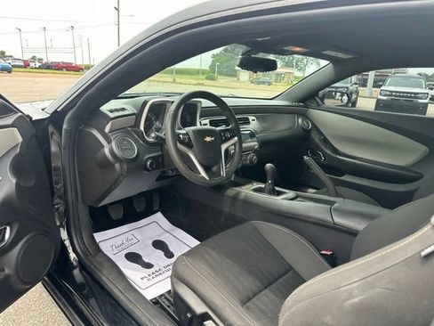 Used 2013 Chevrolet Camaro LS RWD image 18