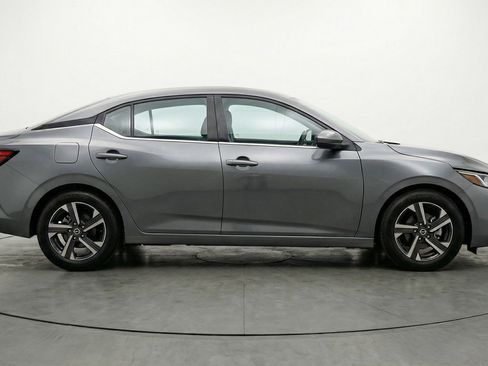 Used 2025 Nissan Sentra SV image 11