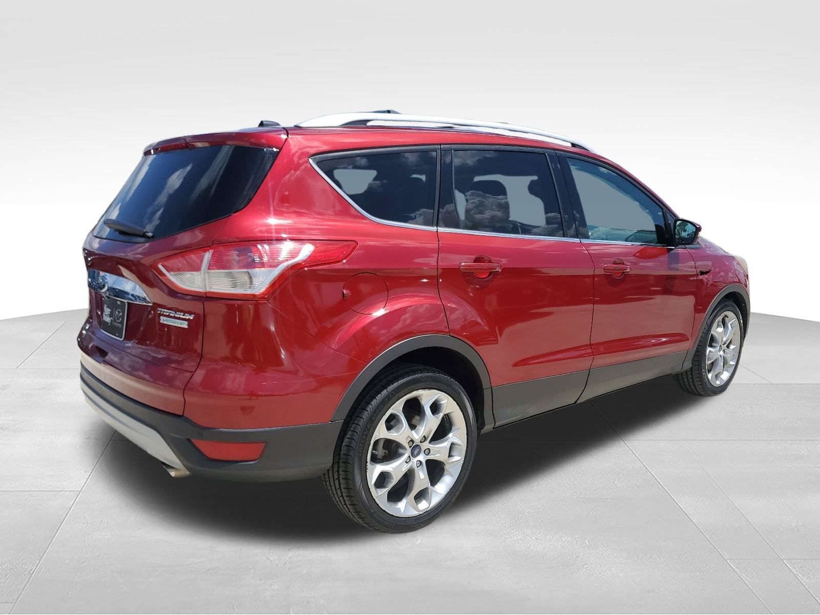 Used 2014 Ford Escape Titanium w/ Equipment Group 401A FWD image 5