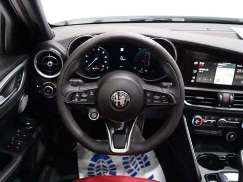 Used 2026 Alfa Romeo Giulia AWD image 12