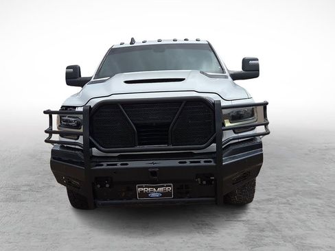 Used 2023 RAM 2500 Laramie w/ Night Edition AWD/4WD image 3