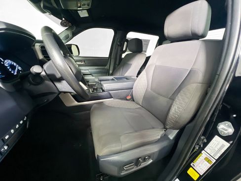 Used 2025 Toyota Tundra SR5 w/ SR5 Convenience Package AWD/4WD image 14
