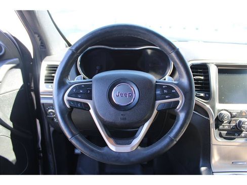 Used 2015 Jeep Grand Cherokee Limited w/ Luxury Group II AWD/4WD image 17