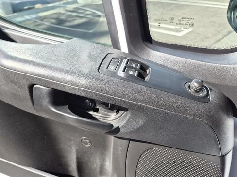 Used 2023 RAM ProMaster 2500 FWD image 24