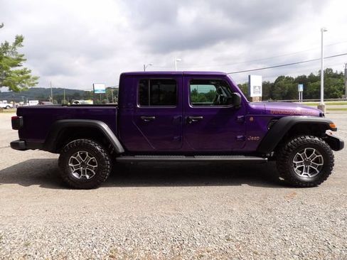 New 2026 Jeep Gladiator Mojave w/ Safety Group AWD/4WD image 5