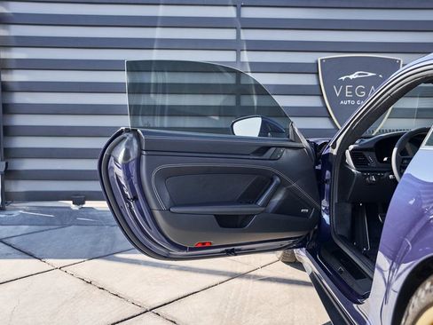 Used 2025 Porsche 911 GT3 w/ Chrono Package RWD image 31