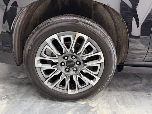 Used 2023 GMC Yukon XL Denali Ultimate w/ LPO, Floor Liner Package image 31