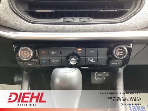 Used 2022 Jeep Compass Latitude AWD/4WD image 37