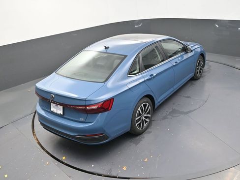 New 2026 Volkswagen Jetta SE FWD image 19