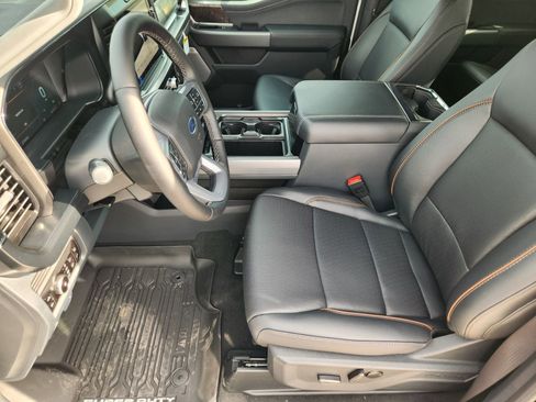 New 2026 Ford F250 Lariat w/ Chrome Package image 13