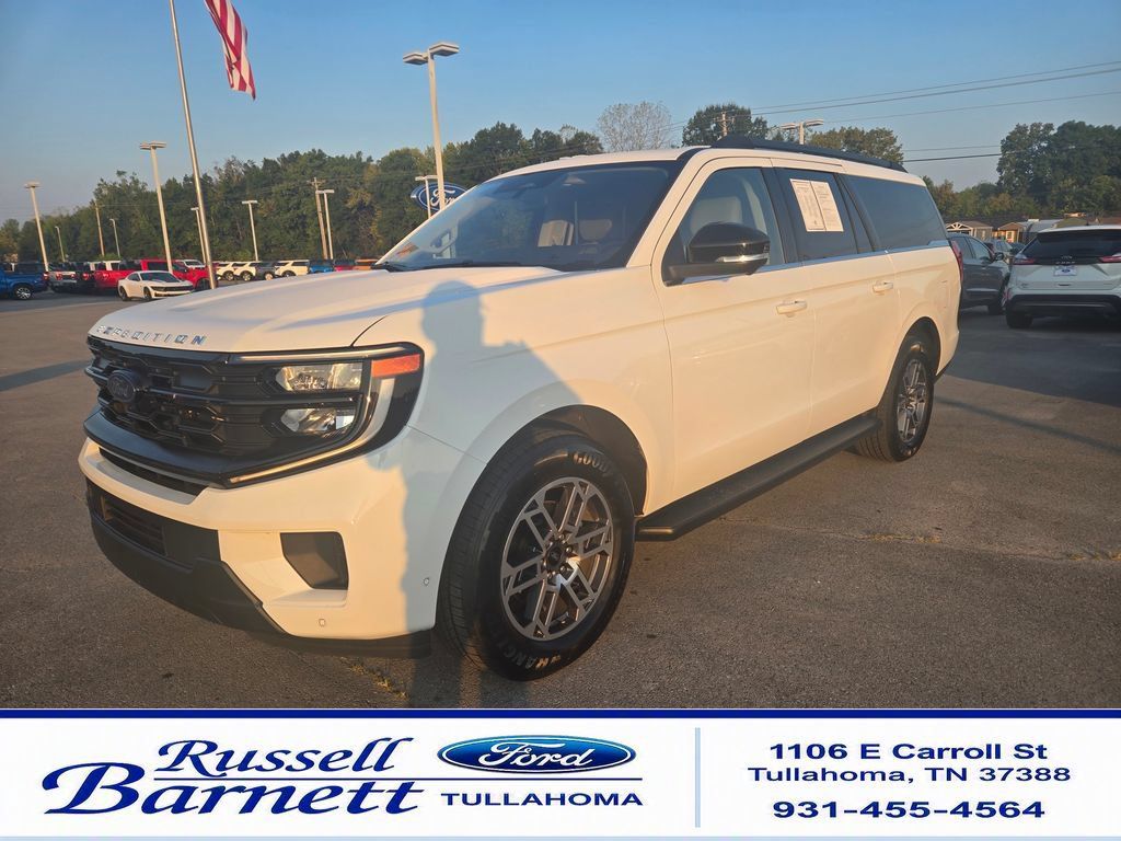 Used 2025 Ford Expedition Max Active RWD image 1