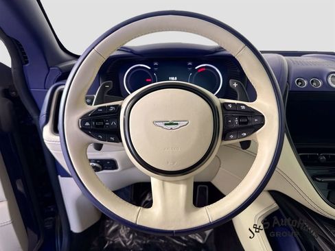 Used 2023 Aston Martin DBX AWD/4WD image 12
