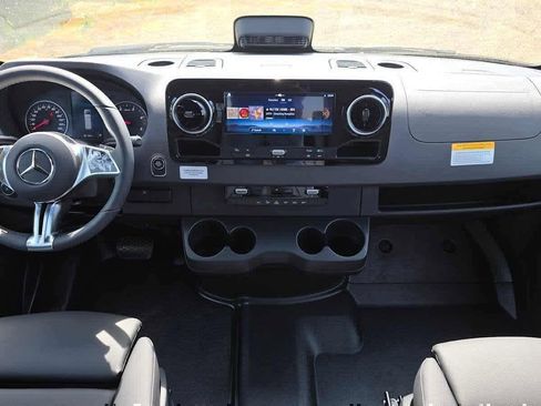 Used 2026 Mercedes-Benz Sprinter 2500 image 16