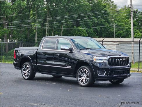 Used 2025 RAM 1500 Tungsten w/ Off Road Group AWD/4WD image 10