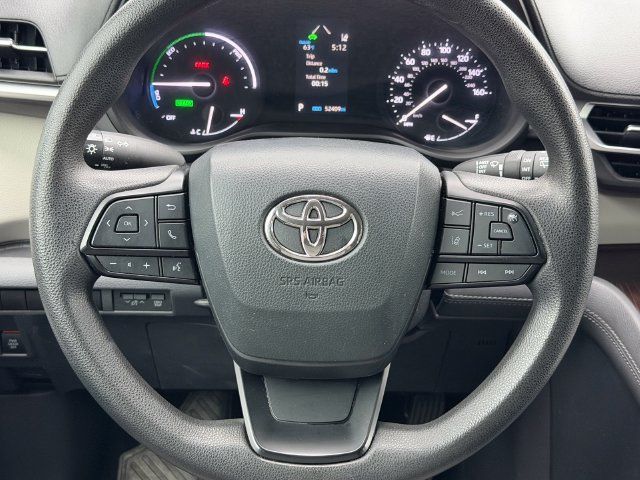 Certified 2022 Toyota Sienna LE FWD image 27