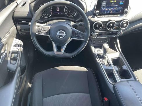 Used 2025 Nissan Sentra SV FWD image 13